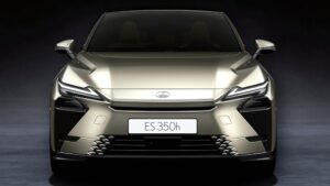 Lexus ES Debuts