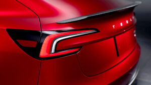 Tesla Tempts Buyers