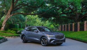 Genesis GV70 Shines