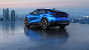 Alpine Unleashes A390