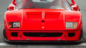 Ferrari F40 Roars