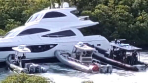 Yacht Chase in Florida