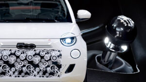 Fiat 500 Hybrid Debut