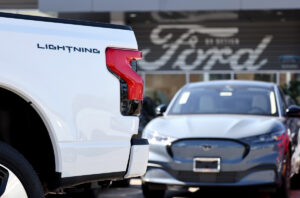 Sonata Hybrid Debut