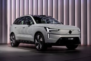Volvo EX90 Unveiled